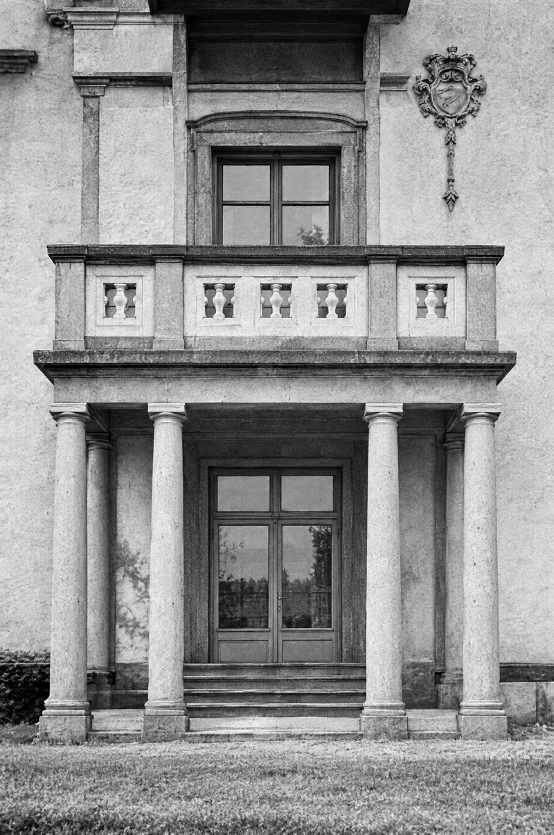 Das Portal des Schlössli am See